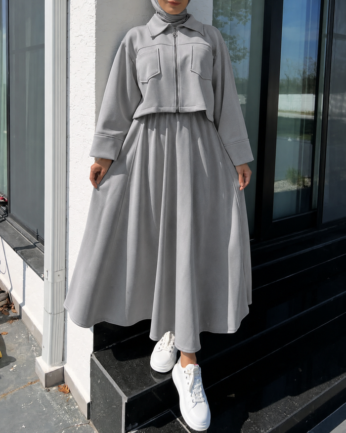 Medium / Gray