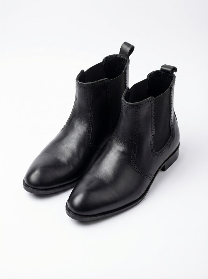 907 Black