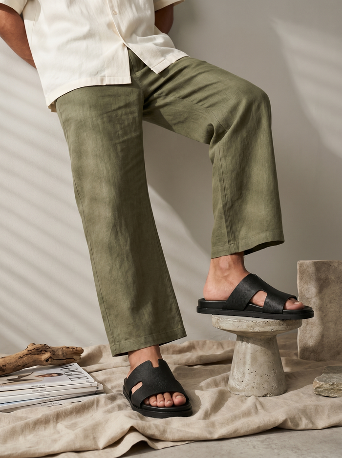 Black A91 Slippers