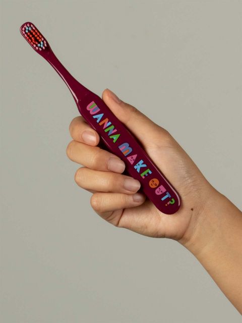 BlueQ "Wanna Make Out" Toothbrush BLUEQ