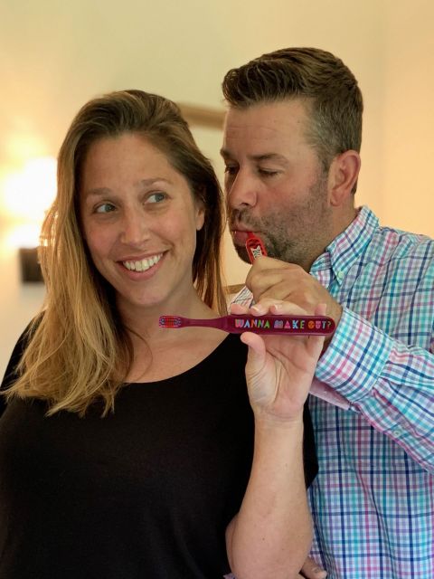 BlueQ "Wanna Make Out" Toothbrush BLUEQ