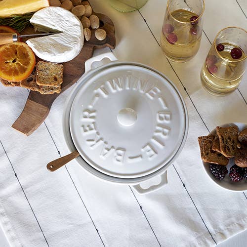 Ceramic Brie Baker & Acacia Wood Spreader Set - Taryn x Philip Boutique