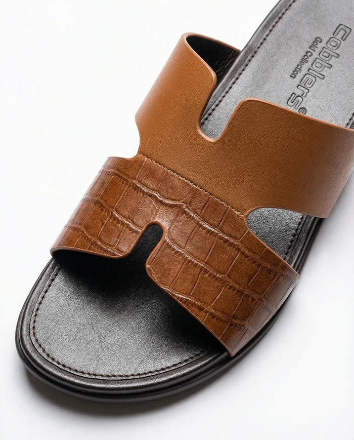CGSC 26 BRWN Leather Slipper