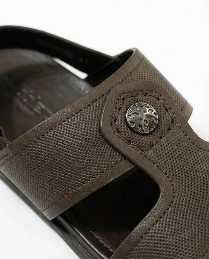 CGSC 26 BRWN Y-Strap Sandals