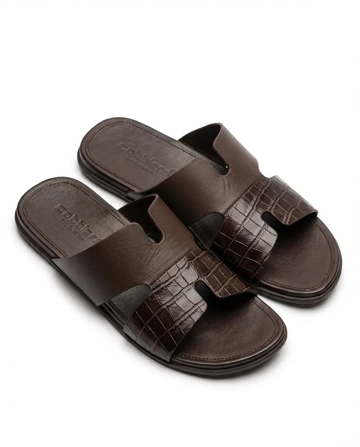 CGSC 26 Dark BRWN Textured Slippers