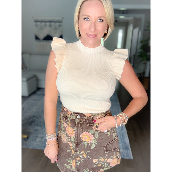 Classic Ruffle Sleeve Knit Top