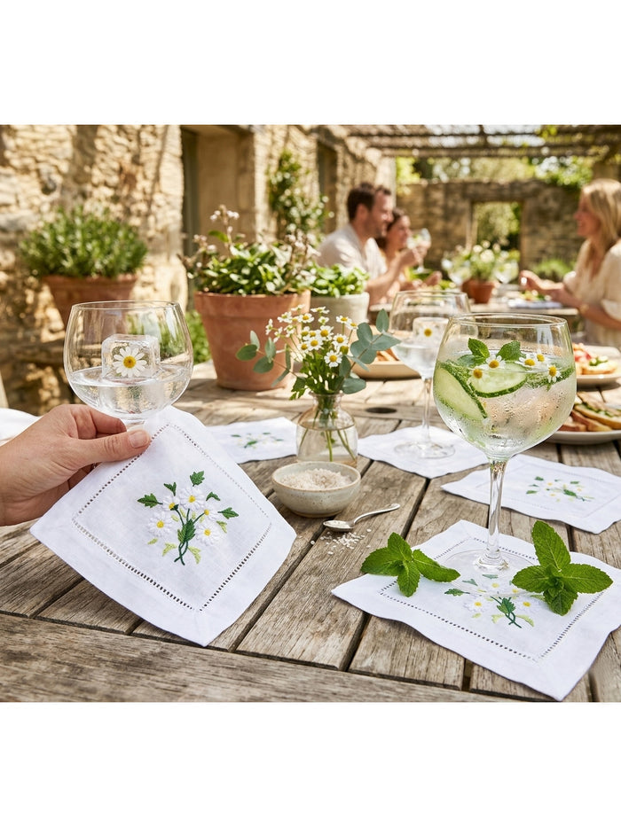 Cocktail Napkins, Daisies, Set of 4