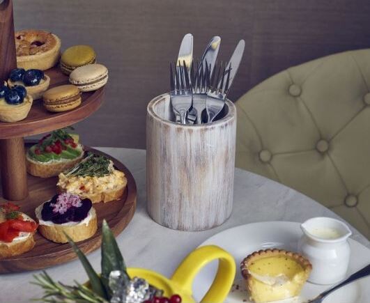 Genware White Wash Acacia Wood Cutlery Cylinder