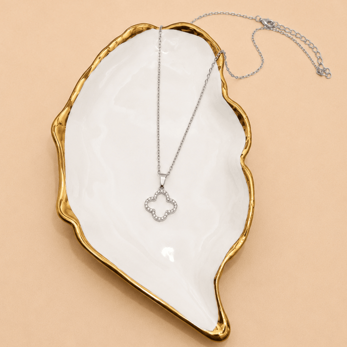 JOSSLYN by wall to wall - 18K STAINLESS STEEL TARNISH FREE CLOVER NECKLACE | 40NK9680
