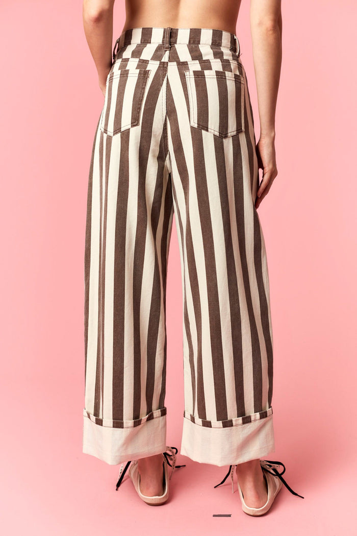 Stripe Rolled Up Barrel Printed Jeans